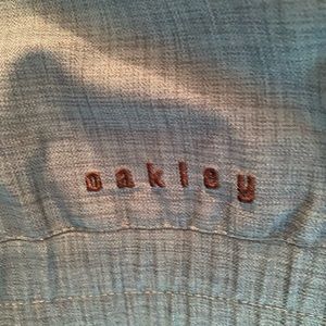 Woman’s Oakley Snowboarding Jacket